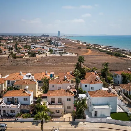 Mermaid 16 בית נופש *