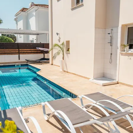 Mermaid 16 Nyaraló *