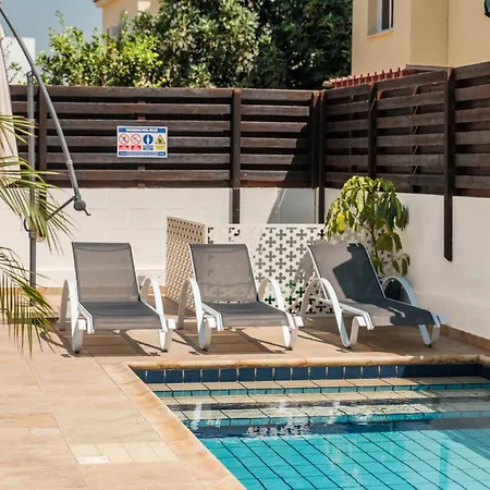 Mermaid 16 Holiday home *